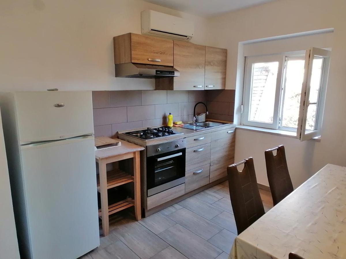 Apartman 2 Punta Pakoštane Εξωτερικό φωτογραφία