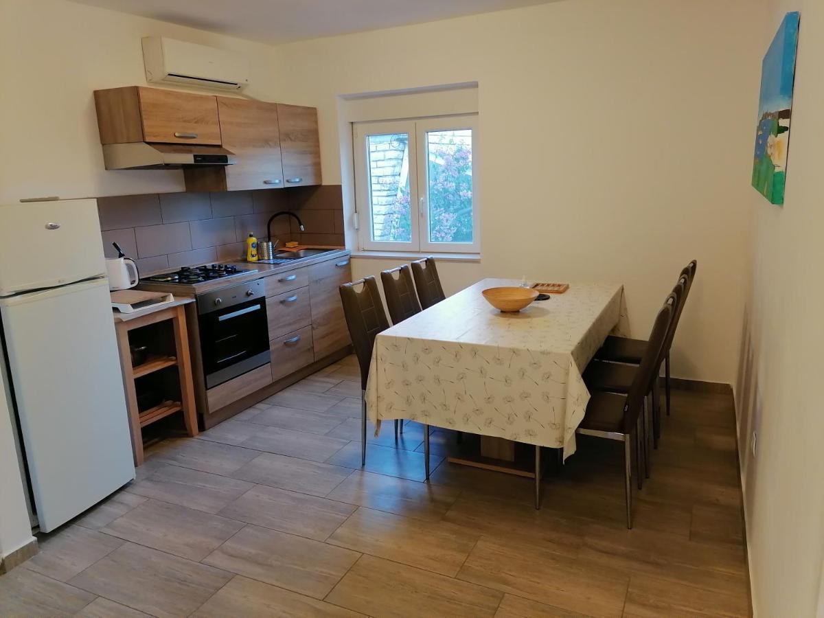 Apartman 2 Punta Pakoštane Εξωτερικό φωτογραφία